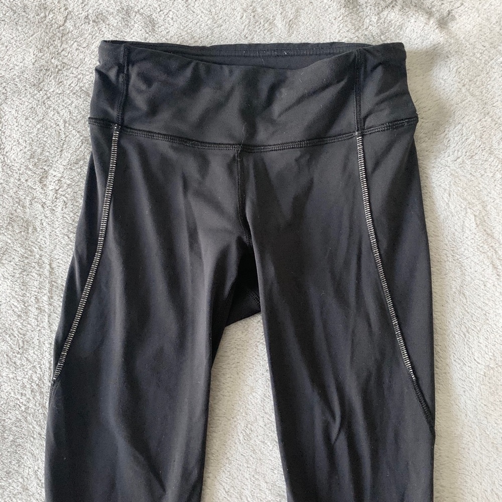 Cropped black Lululemon Leggings || Size 0